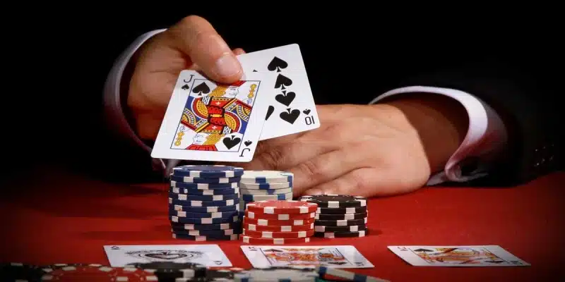 Hướng dẫn cách chơi poker chi tiết nhất cho tân thủ